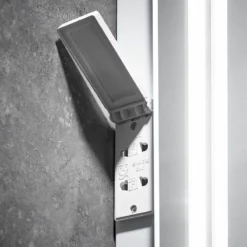 Sensio Shannon Soft Edge Double Diffused LED Mirror 700x500x50mm - SE30679C0 7 Sensio Shannon Soft Edge Double Diffused LED Mirror 700x500x50mm - SE30679C0 -IDEAL STANDARD Shop s e sensio se30679c0 2